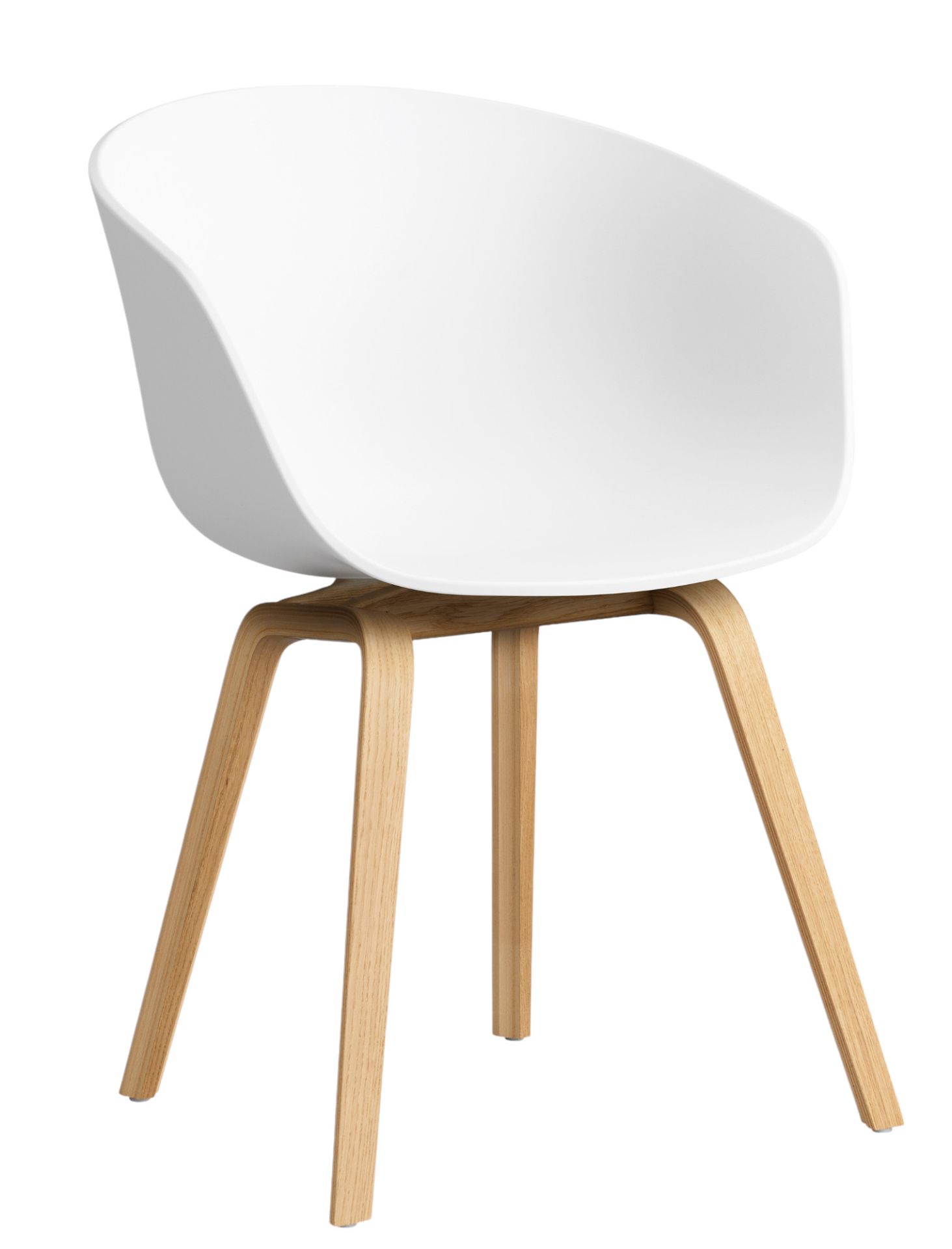 Weißer About A Chair AAC22 Stuhl mit Eiche-Gestell von Hay. Moderner Designstuhl für Esszimmer.